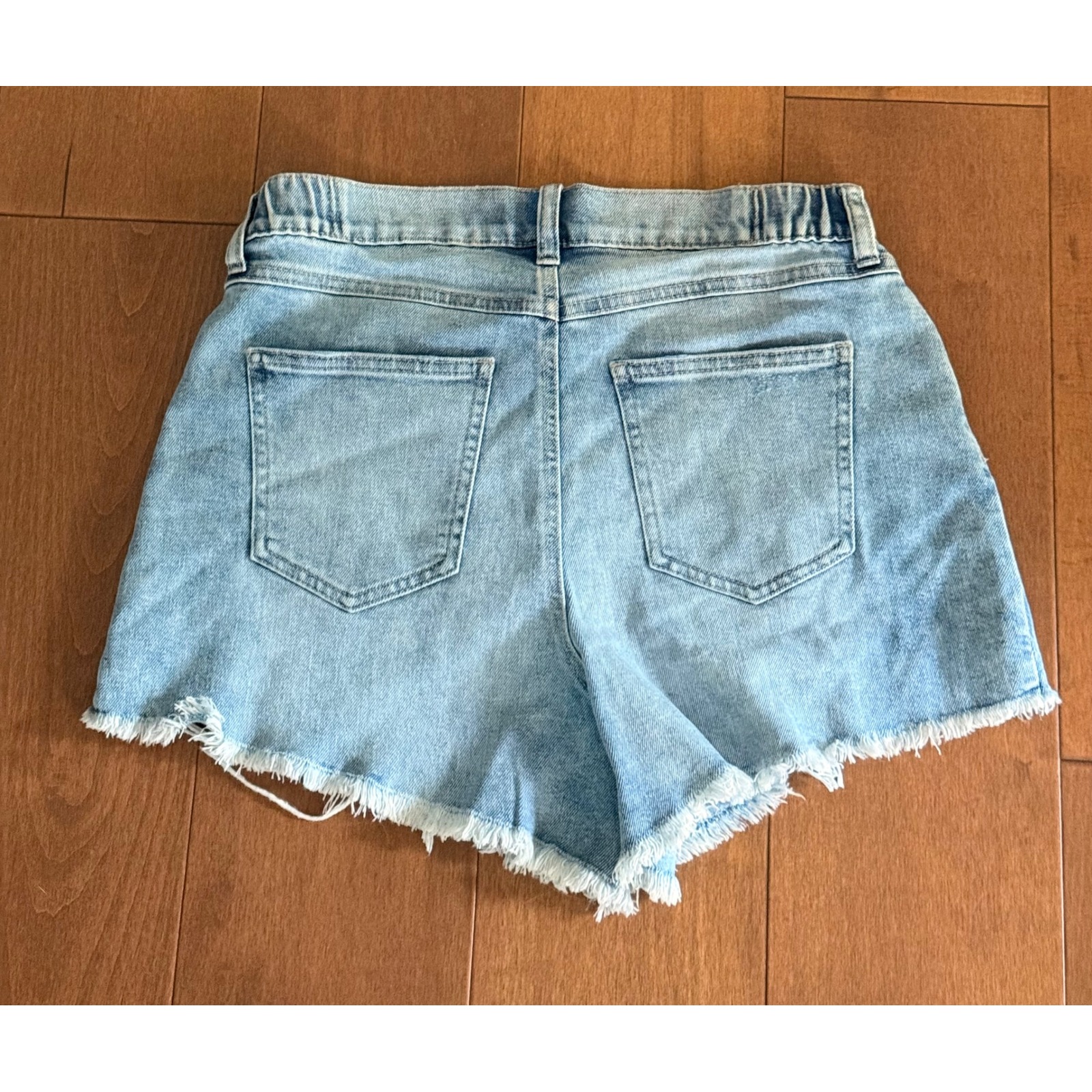 Sincerely Jules Distressed Denim Shorts High Waist Size 11/30 Light Wash Nwt — image 5 of 8